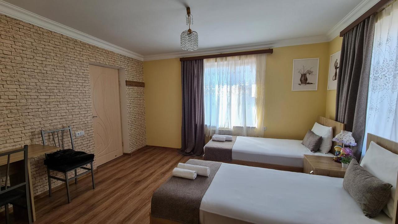 Seva Guesthouse And Cottages Byurakan Екстер'єр фото